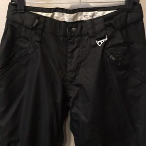 Women’s Oakley Snowboarding/snow pants